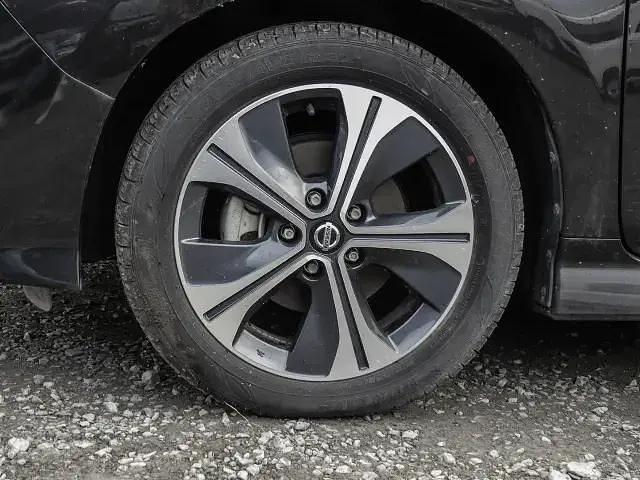 Gebraucht Nissan Leaf Tekna 110 kW (150 PS) 2019 M) (schwarz Kleinwagen