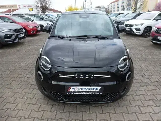 Gebraucht Fiat 500e Icon 86 kW (118 PS) 2022 Onyx schwarz Kleinwagen