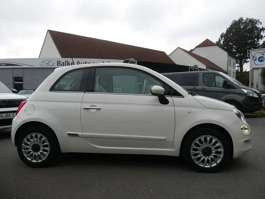 Gebraucht Fiat 500 Lounge 69 PS (50 kW) 2016 Gelato weiss Kleinwagen