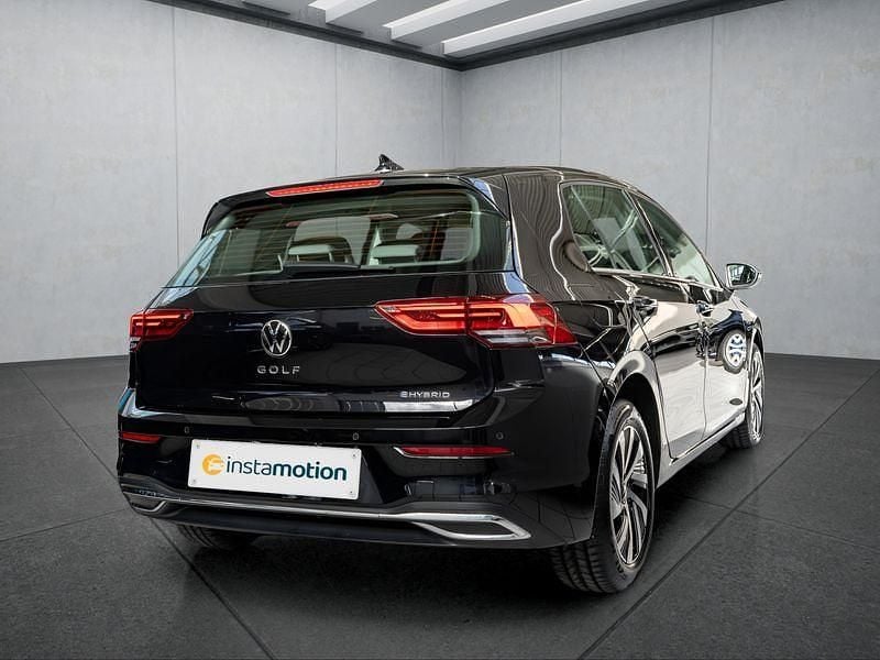 Gebraucht VW Golf VIII 204 PS (150 kW) 2022 Schwarz Kleinwagen