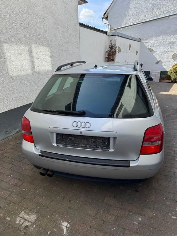Gebraucht Audi A4 Sport 150 PS (110 kW) 1999 Silber Kombi
