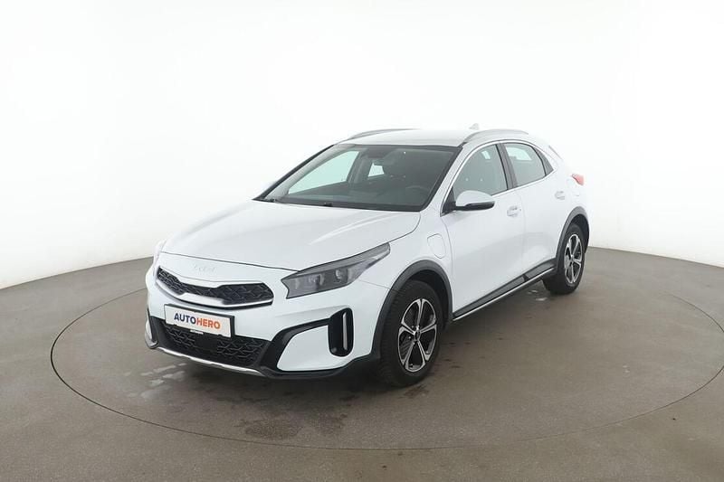 Weiß Gebraucht 2022 Kia XCeed Vision SUV | 20.530 € (Fairer Preis) - Bild 1/3