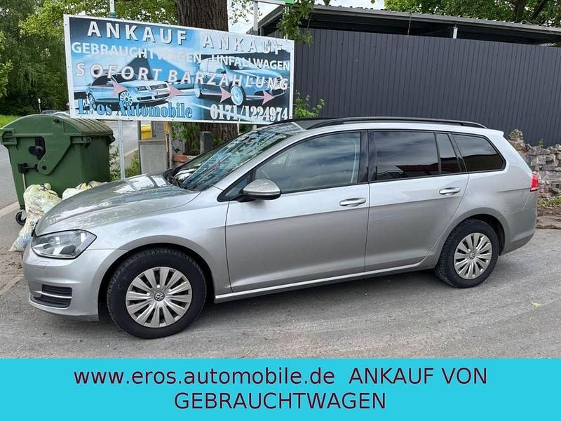 Tungsten silver metallic Gebraucht 2015 VW Golf VII Trendline Kombi | 6.250 € (Fairer Preis) - Bild 1/4