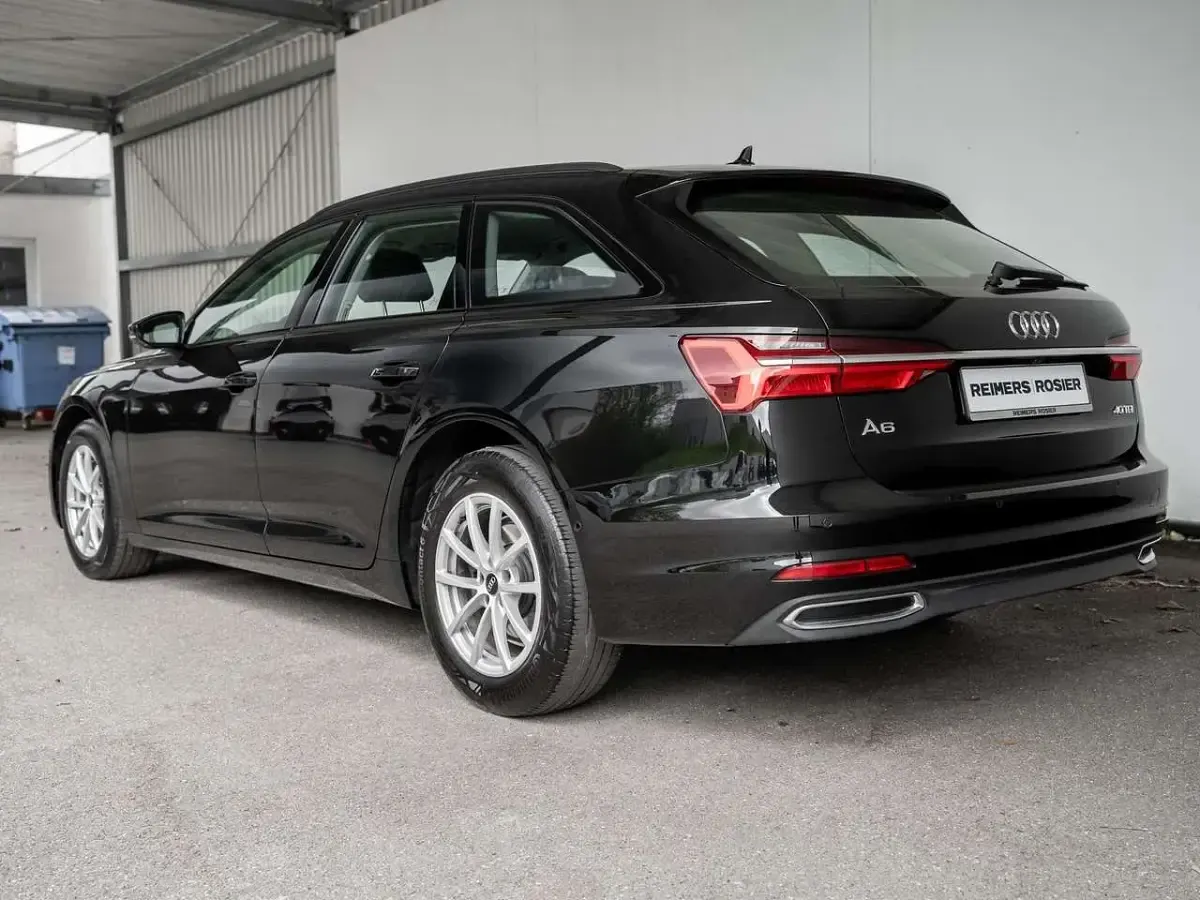 Gebraucht Audi A6 Premium 204 PS (150 kW) 2022 Schwarz Kombi