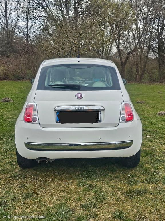 Gebraucht Fiat 500 Lounge 69 PS (50 kW) 2011 Weiß Kleinwagen