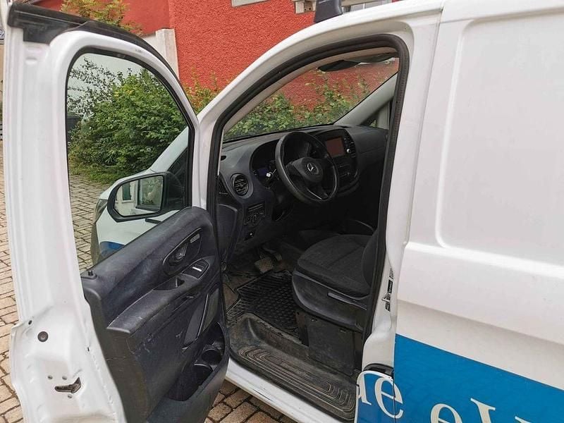Gebraucht Mercedes e-Vito 69 kW (95 PS) 2019 Weiß Van / Kleinbus