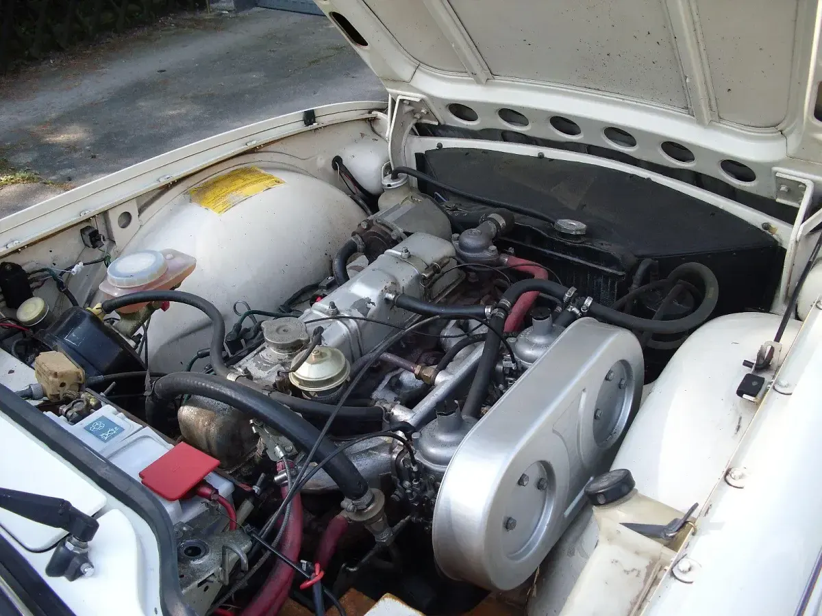 Gebraucht Triumph TR6 95 PS (69 kW) 1976 Weiß Cabrio