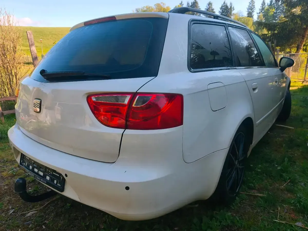 Gebraucht Seat Exeo 120 PS (88 kW) 2012 Weiß Kombi