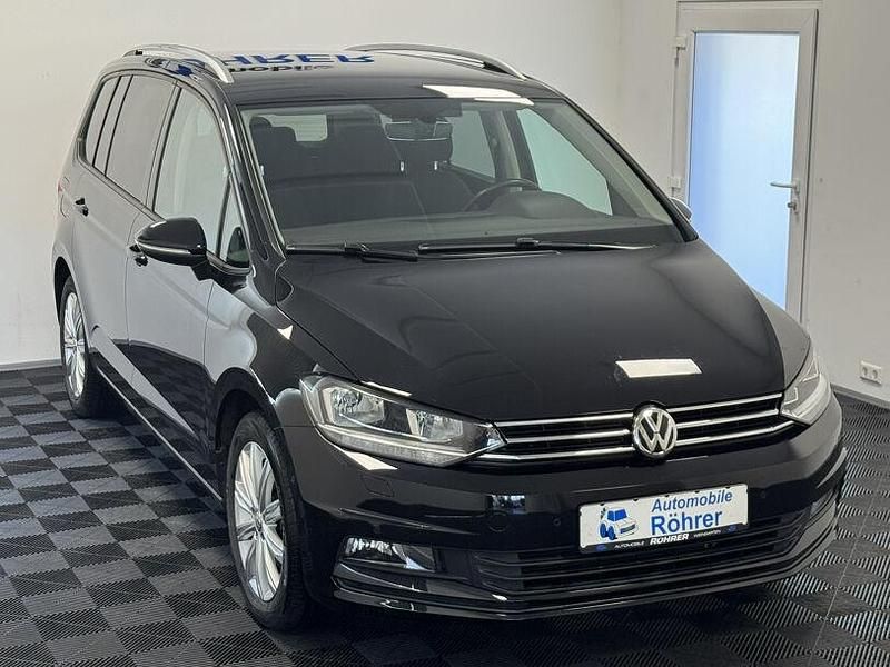 Gebraucht VW Touran Family 110 PS (80 kW) 2016 Schwarz metallic Van / Kleinbus