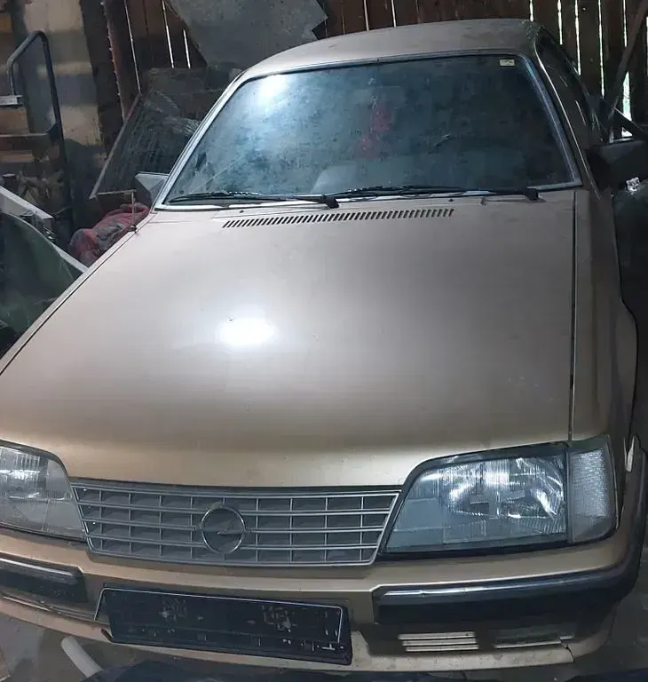 Gebraucht Opel Senator 136 PS (100 kW) 1983 Beige Limousine