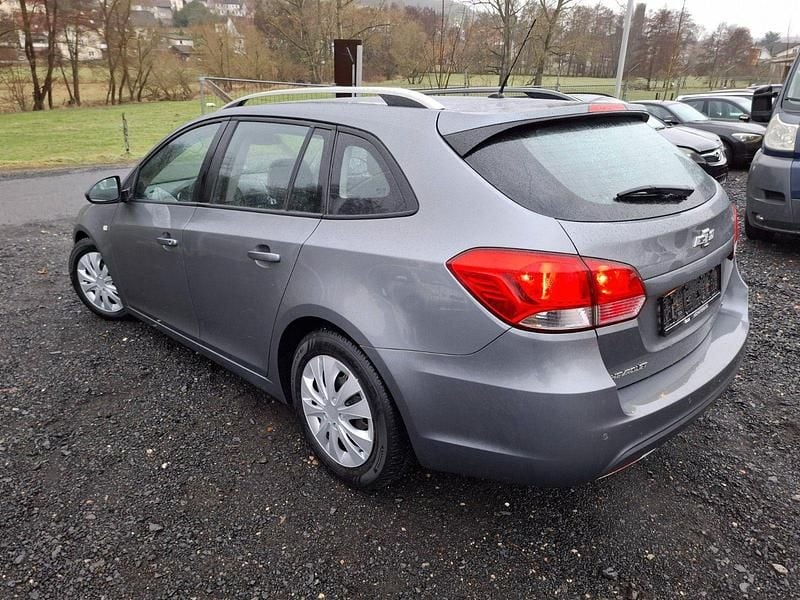 Gebraucht Chevrolet Cruze LT 124 PS (91 kW) 2012 Grau Kombi
