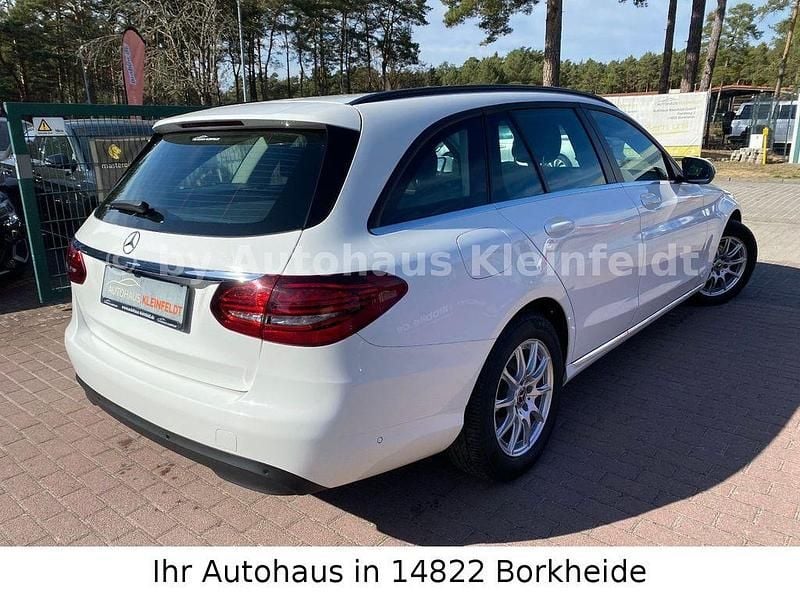 Gebraucht Mercedes C180 Business 156 PS (114 kW) 2021 Weiß Kombi