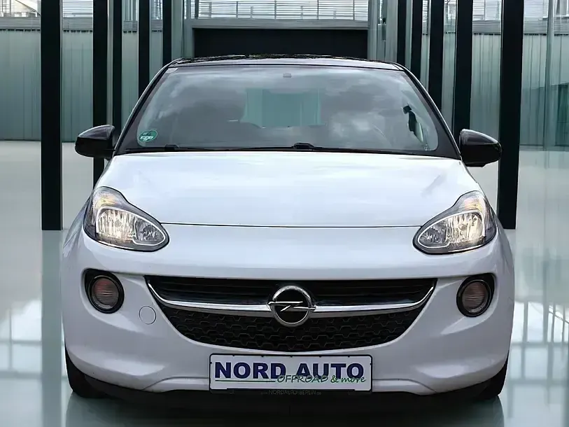Gebraucht Opel Adam 70 PS (51 kW) 2014 Weiß Kleinwagen
