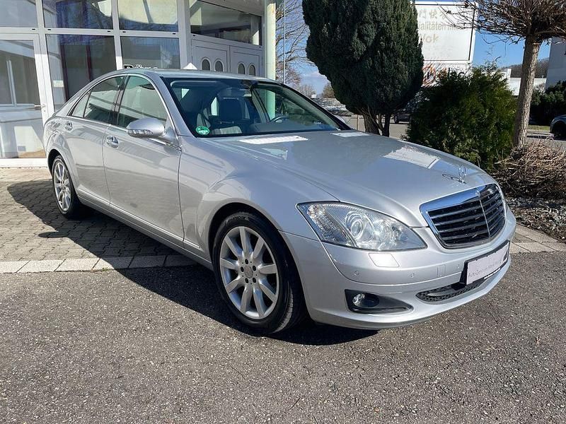 Gebraucht Mercedes S320 235 PS (172 kW) 2007 Iridiumsilber  metalliclack Limousine