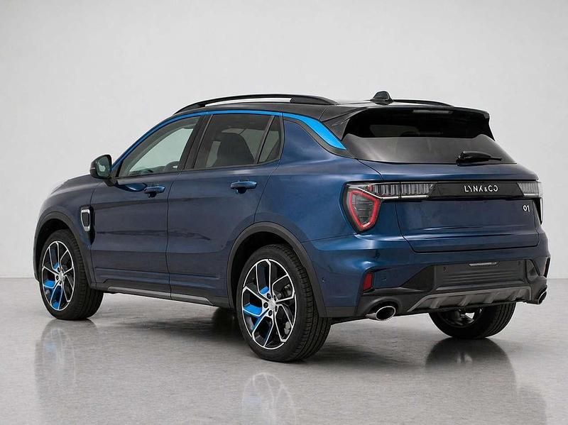 Second-hand Lynk & Co 01 261 CP (191 kW) 2022 Albastru SUV