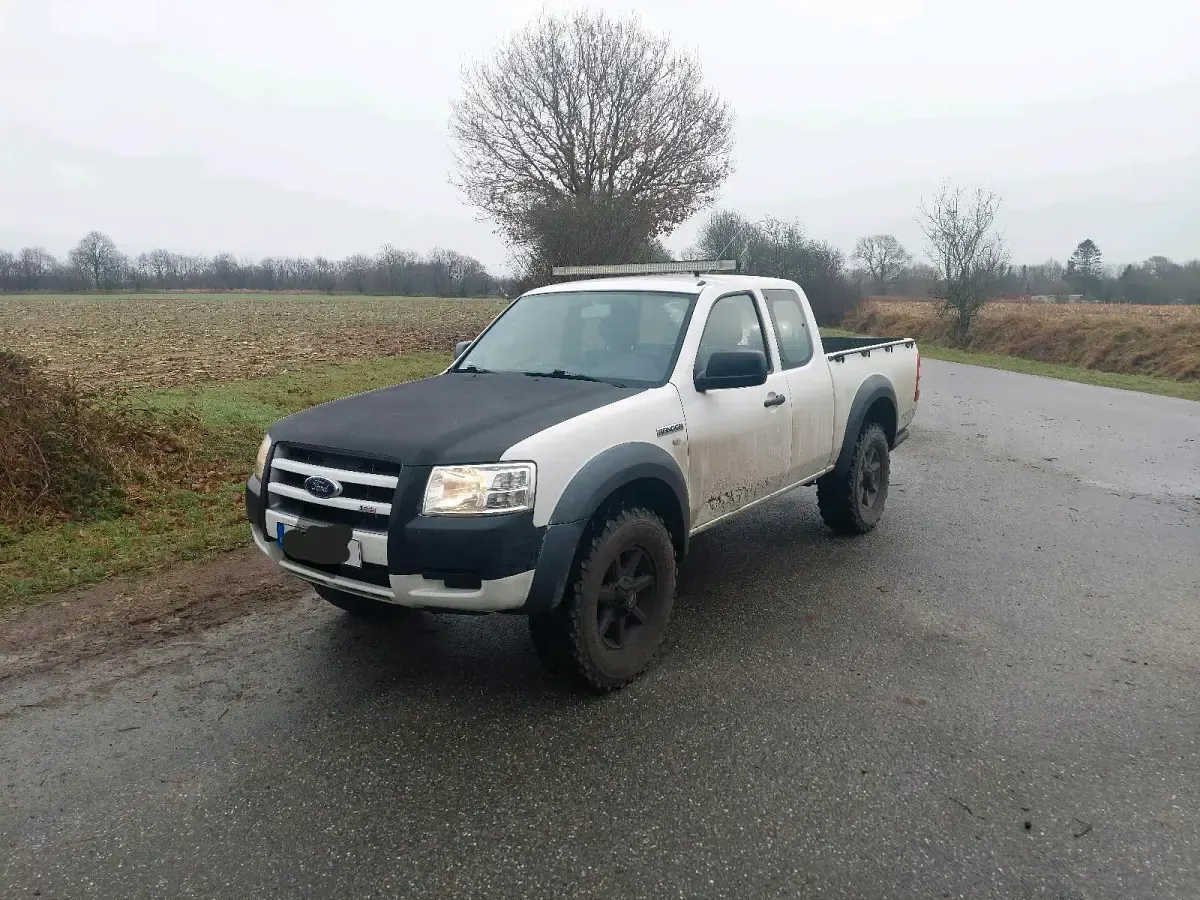 Gebraucht Ford Ranger 143 PS (105 kW) 2007 Weiß Pickup