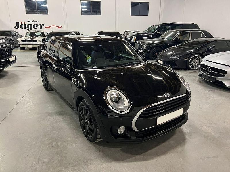 Schwarz Gebraucht 2018 Mini One Clubman Kombi | 16.990 € (Fairer Preis) - Bild 1/4
