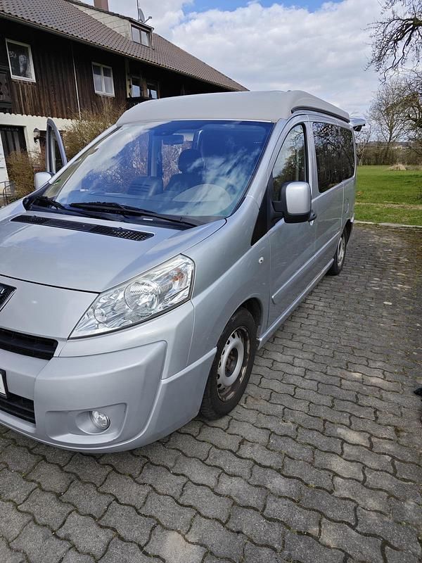 Gebraucht Peugeot TePee 120 PS (88 kW) 2009 Grau Van / Kleinbus
