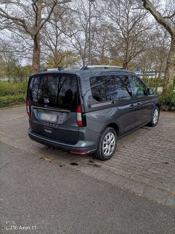 Gebraucht Ford Tourneo Titanium 122 PS (89 kW) 2024 Grau Kombi