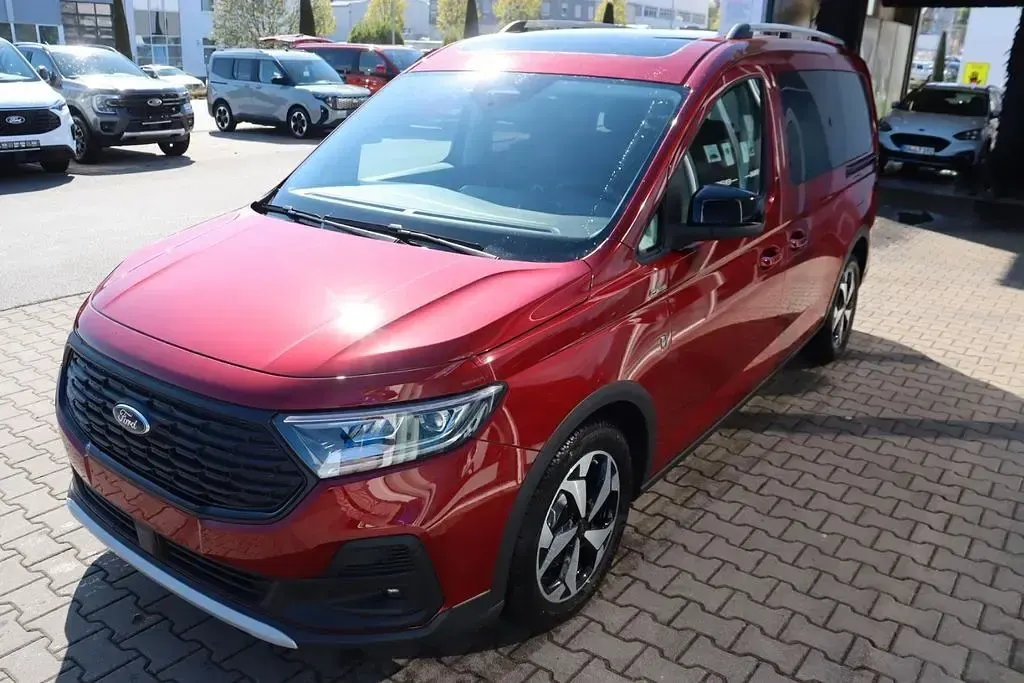 Neu Ford Grand Tourneo Connect Active 122 PS (89 kW) 2026 Maple red metallic Van / Kleinbus
