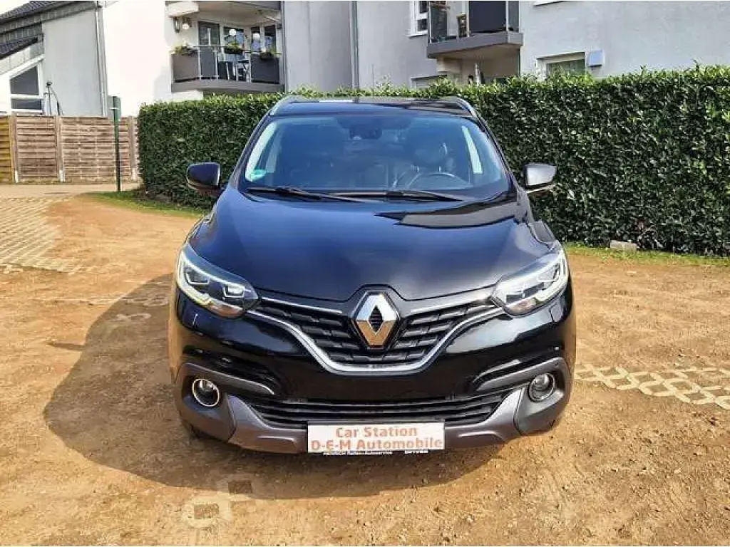 Gebraucht Renault Kadjar Bose Edition 131 PS (96 kW) 2015 Sternenschwarz (metallic) SUV