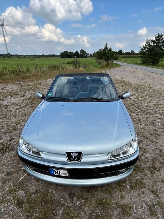 Grau Gebraucht 2000 Peugeot 306 Cabriolet Cabrio | 2.300 € (Fairer Preis) - Bild 1/4