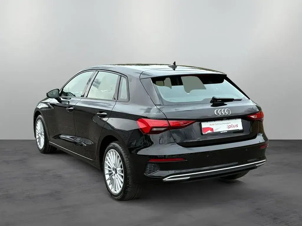Gebraucht Audi A3 Advanced Plus 150 PS (110 kW) 2022 Mythosschwarz metallic Limousine