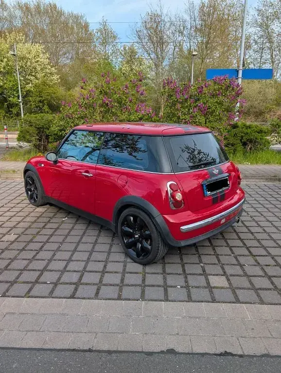 Käytetty Mini ONE 90 HP (66 kW) 2003 Punainen Viistoperä
