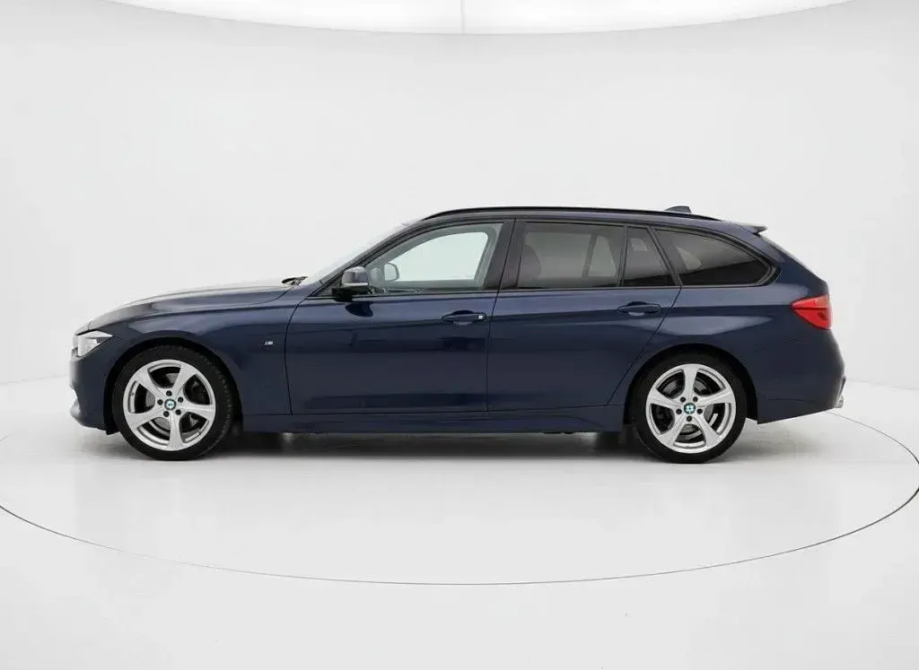 Second-hand BMW 320 M Sport 184 CP (135 kW) 2018 Albastru Berlinǎ
