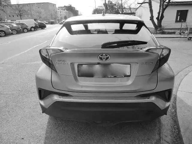 Gebraucht Toyota C-HR 122 PS (89 kW) 2018 Grau SUV