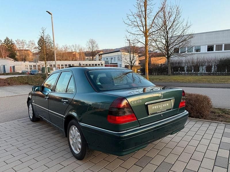 Gebraucht Mercedes C240 Elegance 170 PS (125 kW) 1998 Grün Limousine