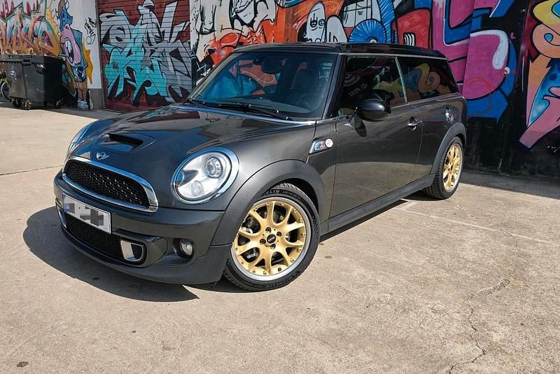Grau Gebraucht 2012 Mini Cooper S Clubman Kombi | 6.490 € (Etwas zu teuer) - Bild 1/4
