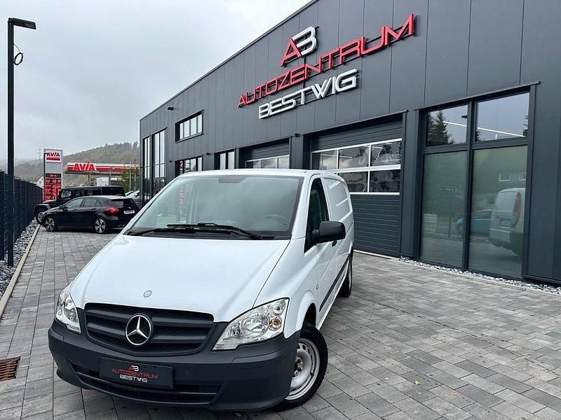 Weiß Gebraucht 2013 Mercedes Vito Van | 10.995 € (Etwas zu teuer) - Bild 1/3