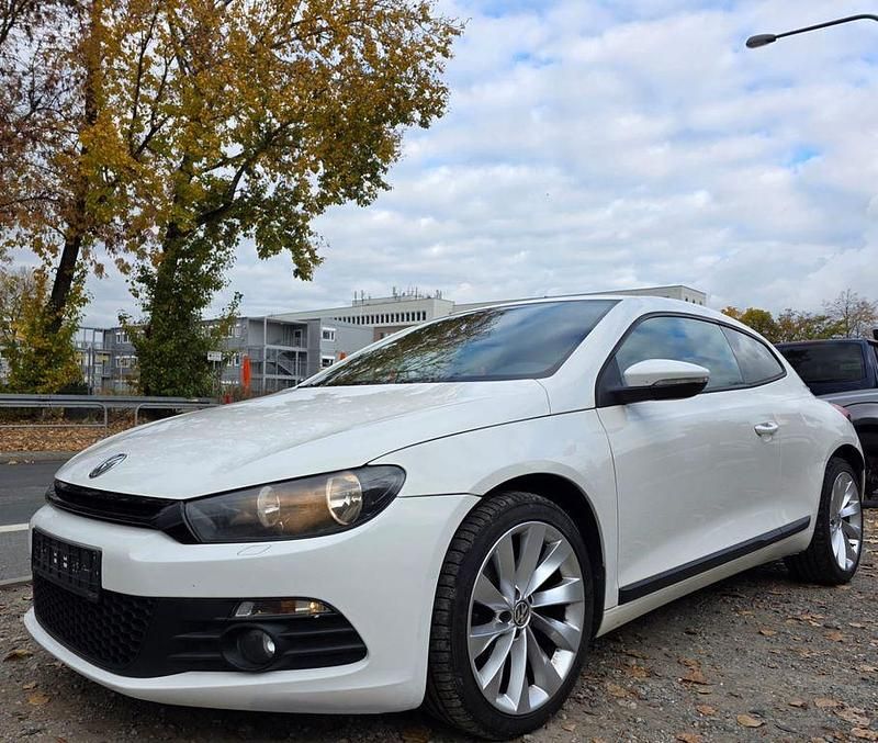Weiß Gebraucht 2011 VW Scirocco Sport Coupé | 4.980 € (Superpreis) - Bild 1/4
