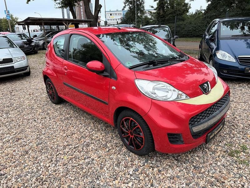 Rot Gebraucht 2010 Peugeot 107 Filou Kleinwagen | 2.500 € (Fairer Preis) - Bild 1/4