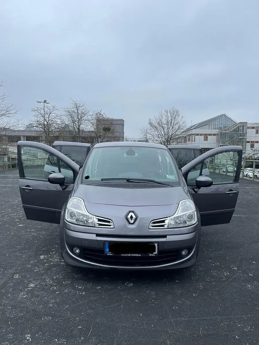 Usado Renault Modus Dynamique 111 CV (81 kW) 2009 Gris Monovolumen