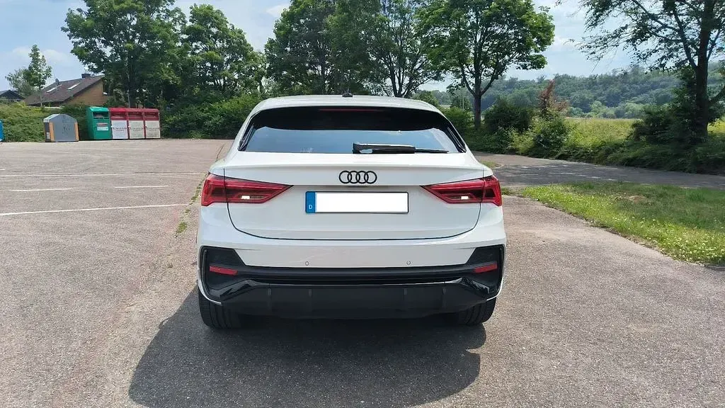 Gebraucht Audi Q3 Sportback S-Line 150 PS (110 kW) 2023 Weiß SUV