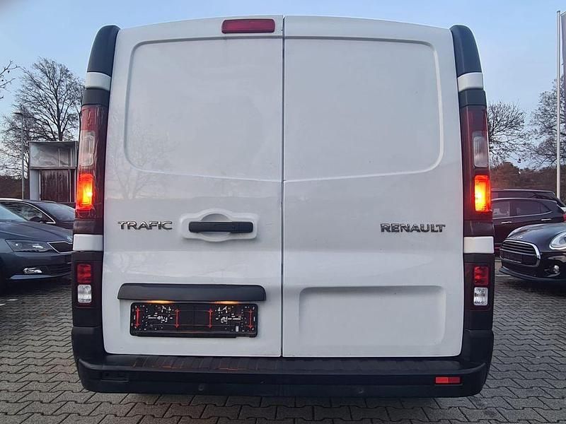 Gebraucht Renault Trafic Komfort 110 PS (80 kW) 2023 Weiß Van / Kleinbus