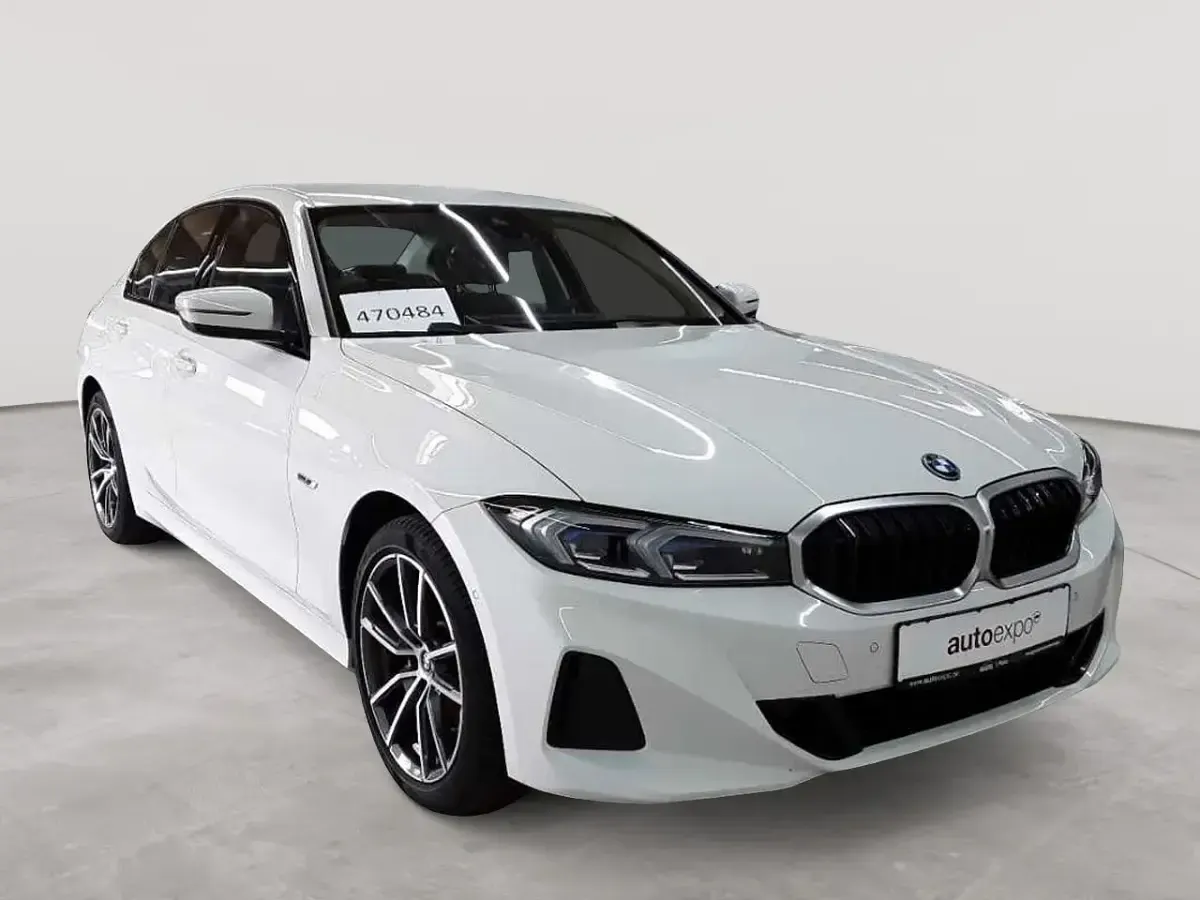 Gebraucht BMW 320 Sport Line 163 PS (119 kW) 2023 Limousine