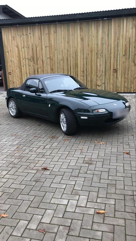 Second-hand Mazda MX5 131 CP (96 kW) 1994 Verde Cabrio