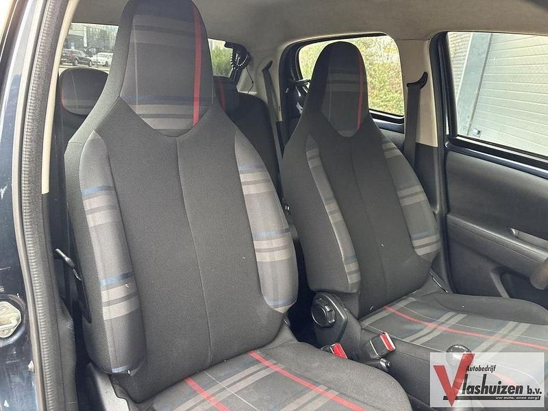 Gebraucht Peugeot 108 Active 68 PS (50 kW) 2015 Blau Limousine