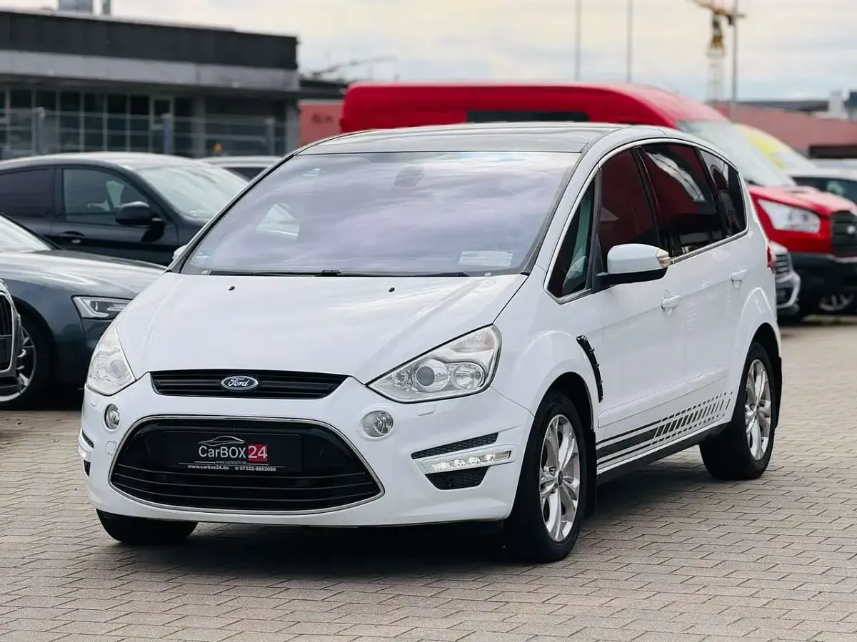 Gebraucht Ford S-MAX Titanium 140 PS (102 kW) 2013 Frozen white Van / Kleinbus