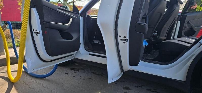 Gebraucht Tesla Model Y Performance 392 kW (534 PS) 2022 Weiß SUV