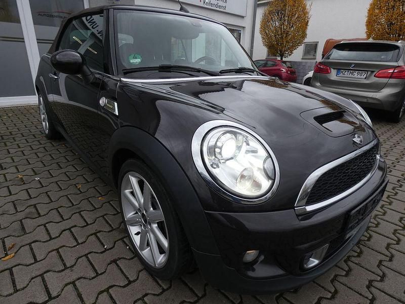 Iced chocolate metallic Gebraucht 2012 Mini Cooper SD Cabriolet Cabrio | 7.299 € (Fairer Preis) - Bild 1/4