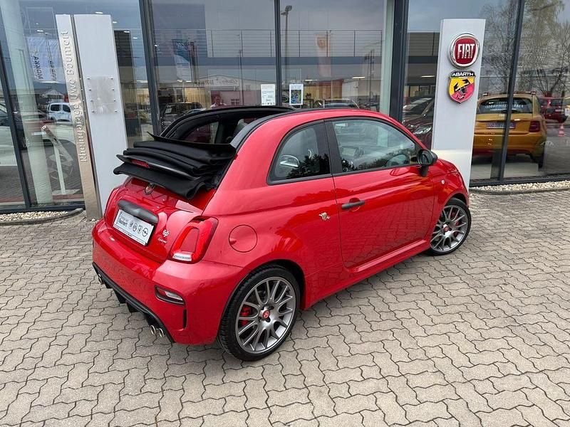 Gebraucht Abarth 695C 179 PS (131 kW) 2023 Rot Cabrio