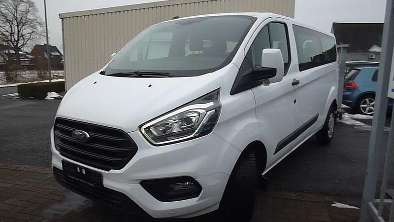 Gebraucht Ford Transit Trend 131 PS (96 kW) 2022 Weiß Kombi