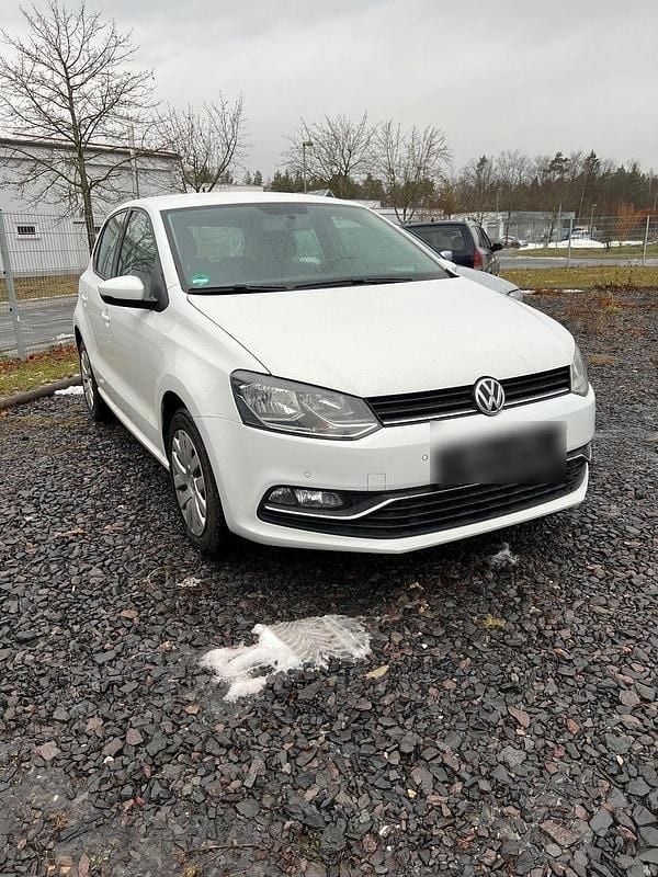 Gebraucht VW Polo 90 PS (66 kW) 2015 Weiß Kleinwagen