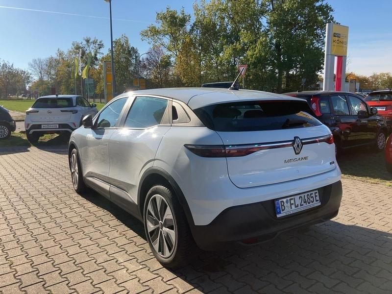 Gebraucht Renault Megane E-Tech Evolution 55 kW (75 PS) 2023 Weiß Limousine