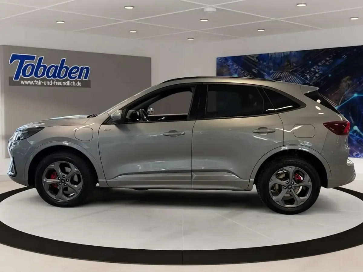Neu Ford Kuga ST-Line X 242 PS (177 kW) 2026 Silber SUV