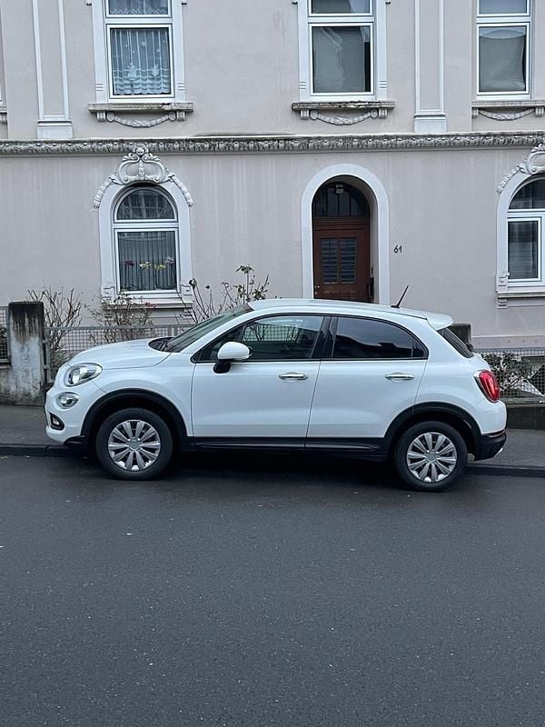 Weiß Gebraucht 2015 Fiat 500X SUV | 8.350 € (Fairer Preis) - Bild 1/4